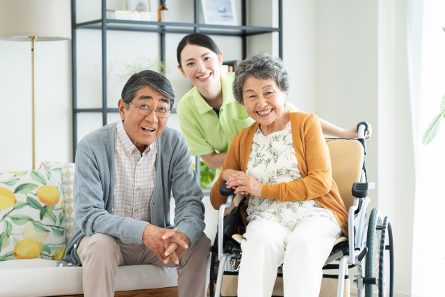 ご利用者さまの笑顔と、ご家族の生活を守ります。